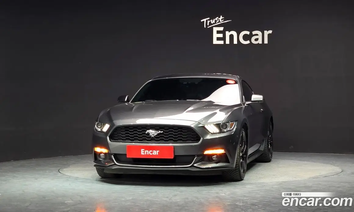Ford Mustang 2016 2.3 автомат (гидро), фото 3