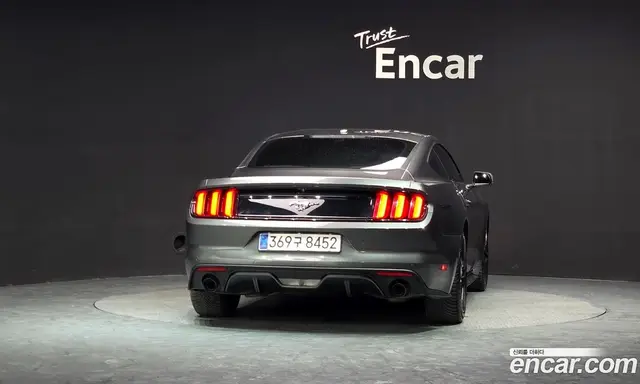 Ford Mustang 2016 2.3 автомат (гидро), миниатюра 4