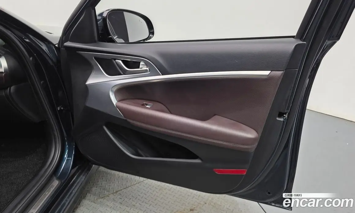 Genesis G70 2020 2.0 автомат (гидро), фото 14