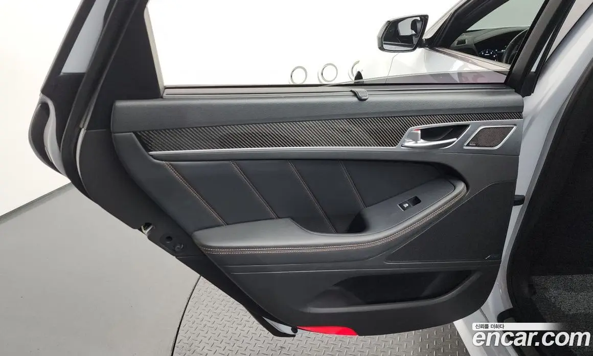 Genesis G80 2017 3.3 автомат (гидро), фото 15