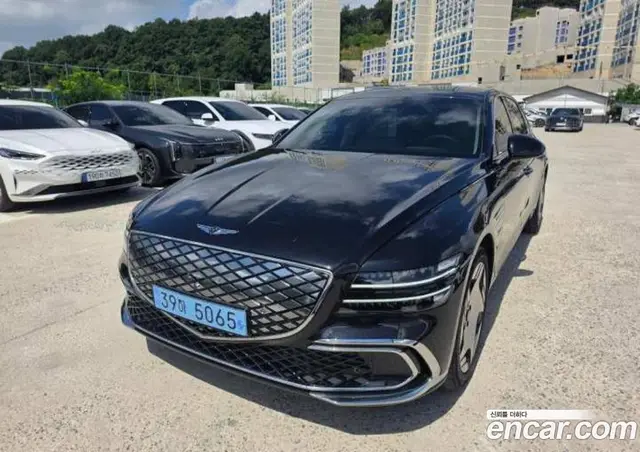 Genesis G80 2025 0.1 автомат (гидро), миниатюра 1