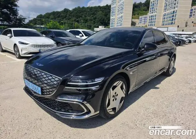 Genesis G80 2025 0.1 автомат (гидро), миниатюра 2