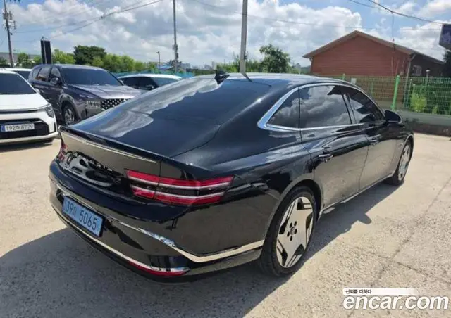 Genesis G80 2025 0.1 автомат (гидро), миниатюра 9