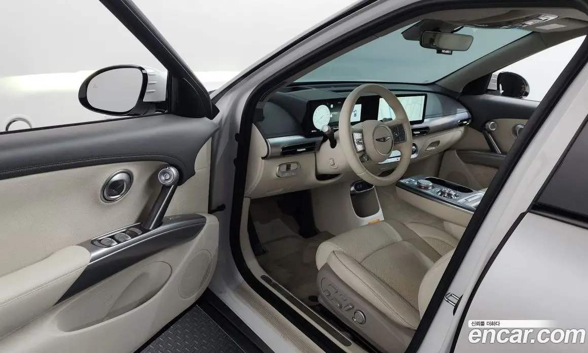 Genesis GV60 2022 0.1 автомат (гидро), фото 13