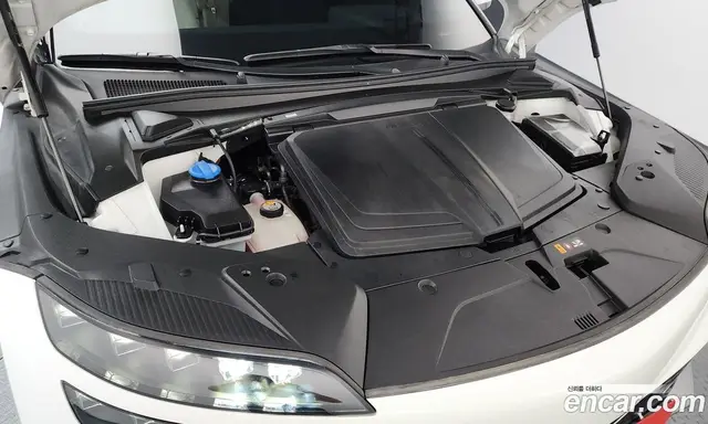 Genesis GV60 2022 0.1 автомат (гидро), миниатюра 6