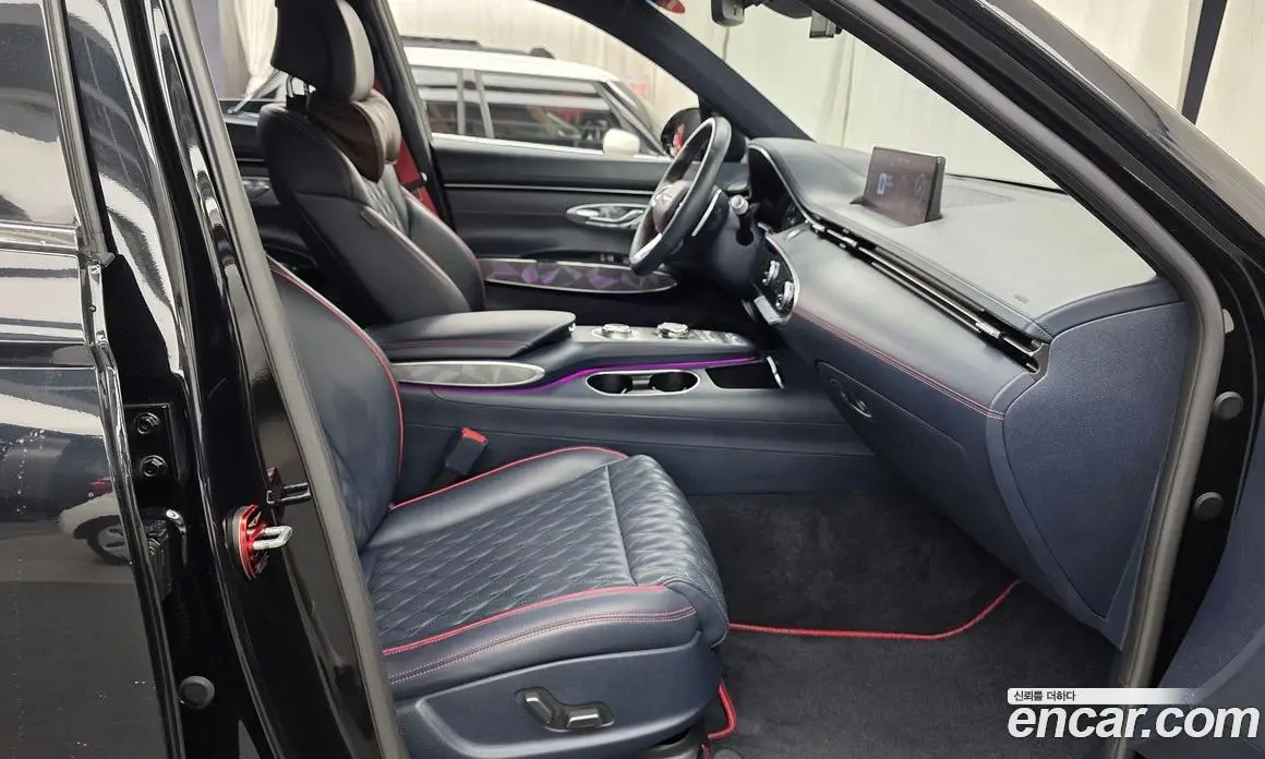 Genesis GV70 2021 2.5 автомат (гидро), фото 16
