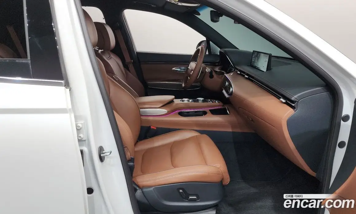 Genesis GV70 2023 2.5 автомат (гидро), фото 16