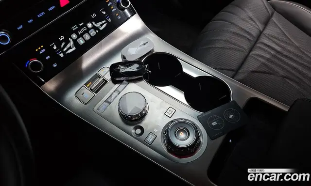 Genesis GV70 2024 2.5 автомат (гидро), миниатюра 11
