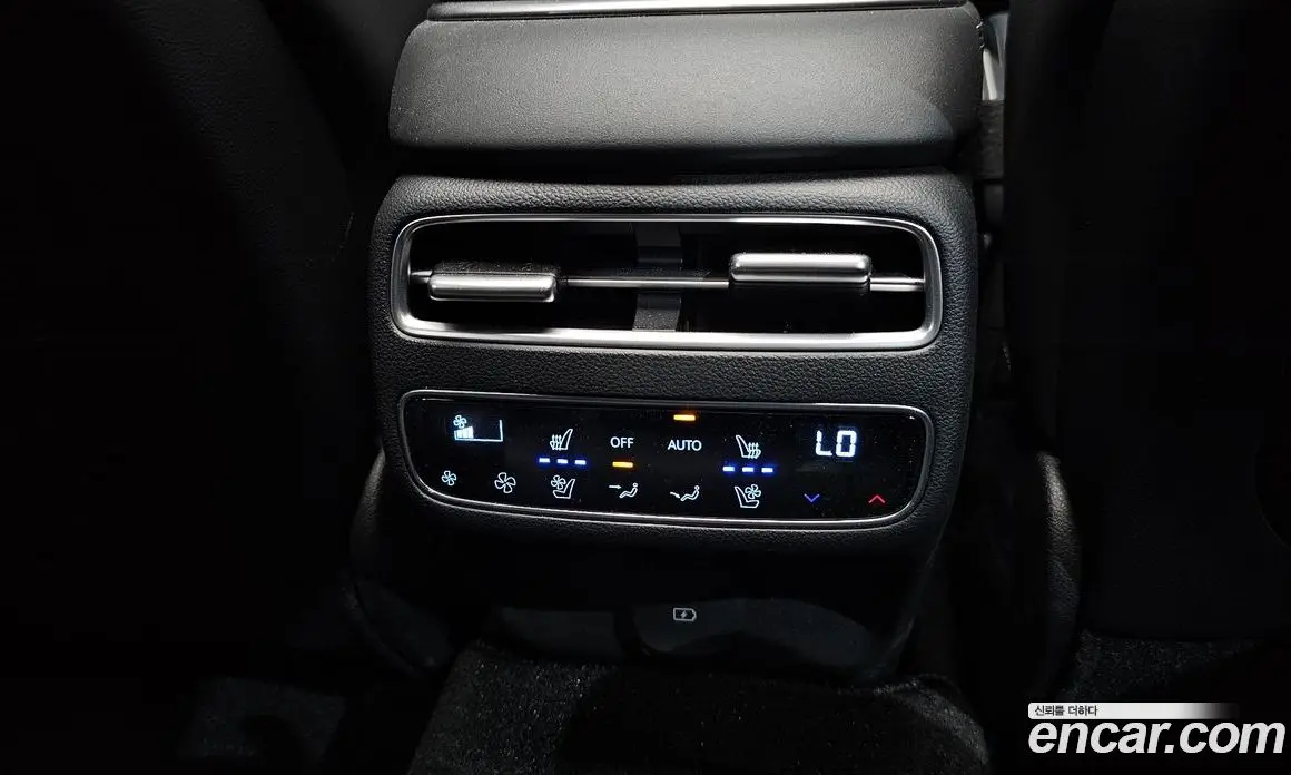 Genesis GV70 2024 2.5 автомат (гидро), фото 24