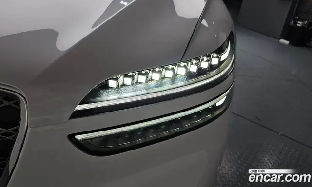 Genesis GV70 2024 2.5 автомат (гидро), миниатюра 7
