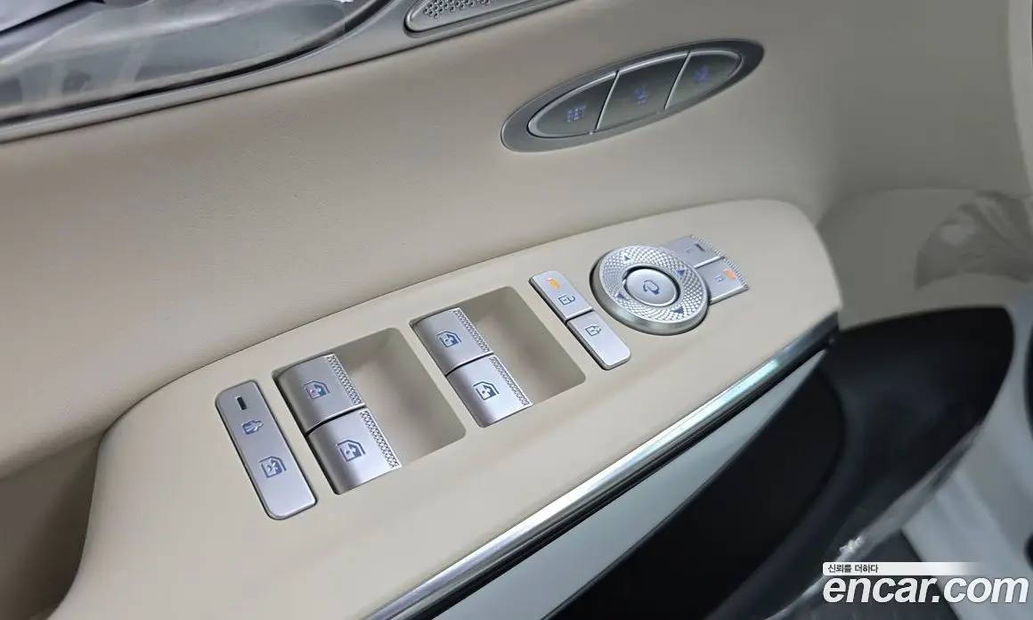 Genesis GV70 2025 2.5 автомат (гидро), фото 27
