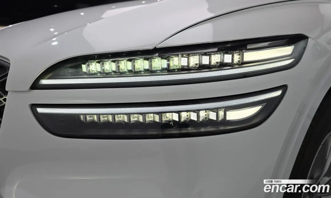 Genesis GV70 2025 2.5 автомат (гидро), фото 8