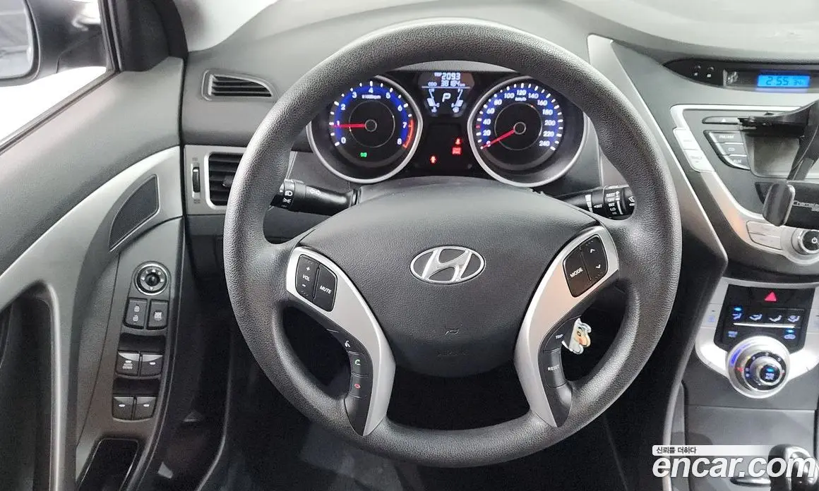 Hyundai Avante 2011 1.6 автомат (гидро), фото 13