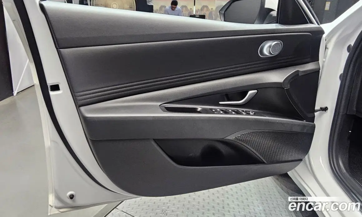 Hyundai Avante 2020 1.6 автомат (гидро), фото 14