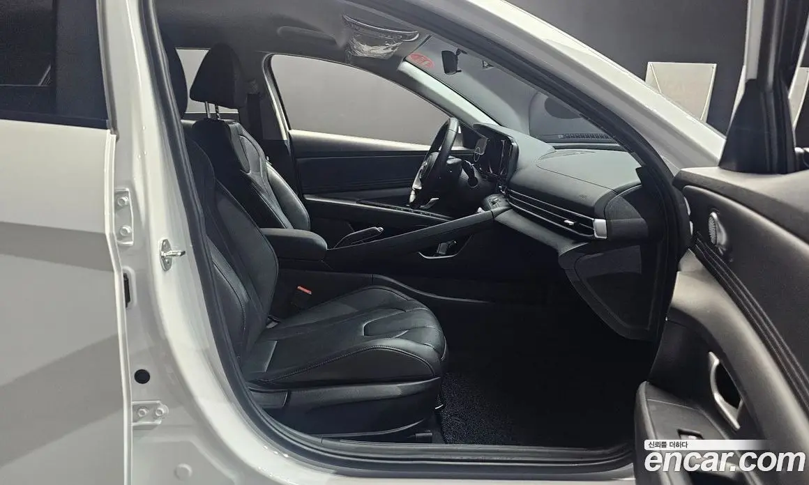 Hyundai Avante 2020 1.6 автомат (гидро), фото 16