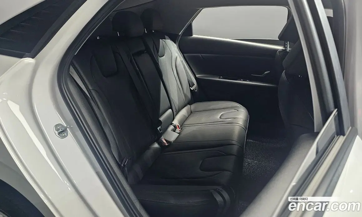 Hyundai Avante 2020 1.6 автомат (гидро), фото 17