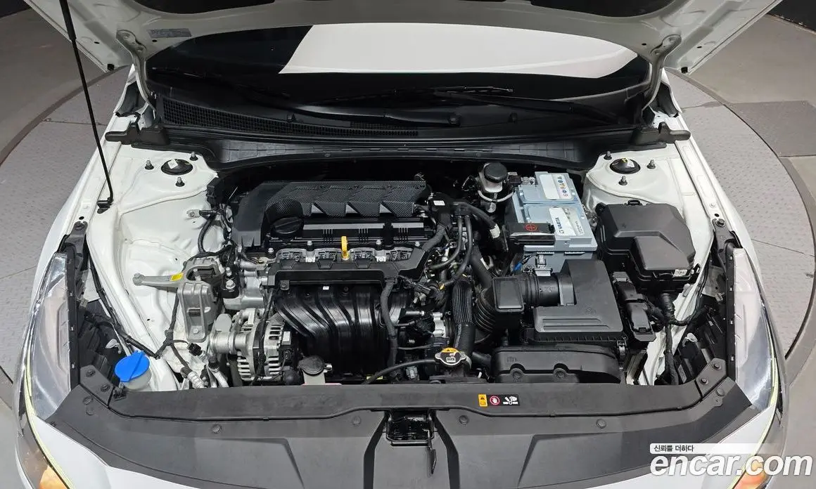 Hyundai Avante 2020 1.6 автомат (гидро), фото 6