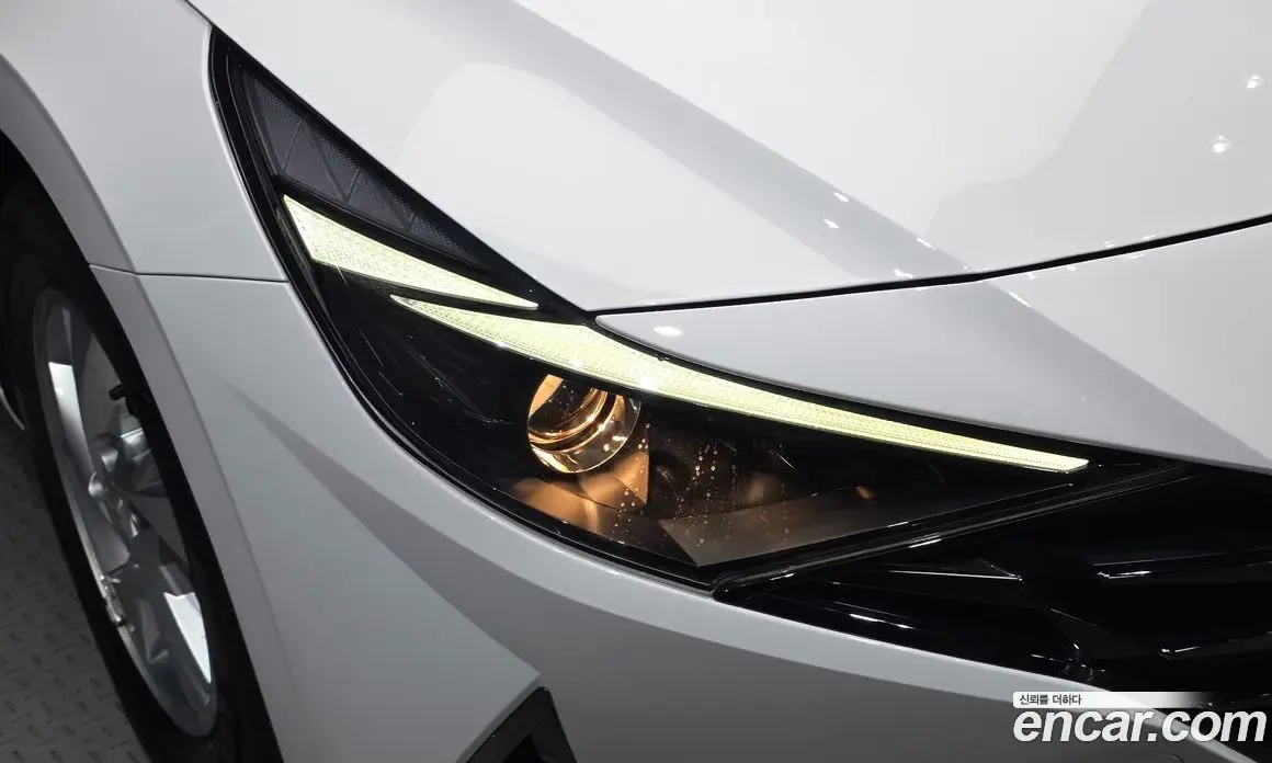 Hyundai Avante 2020 1.6 автомат (гидро), фото 8