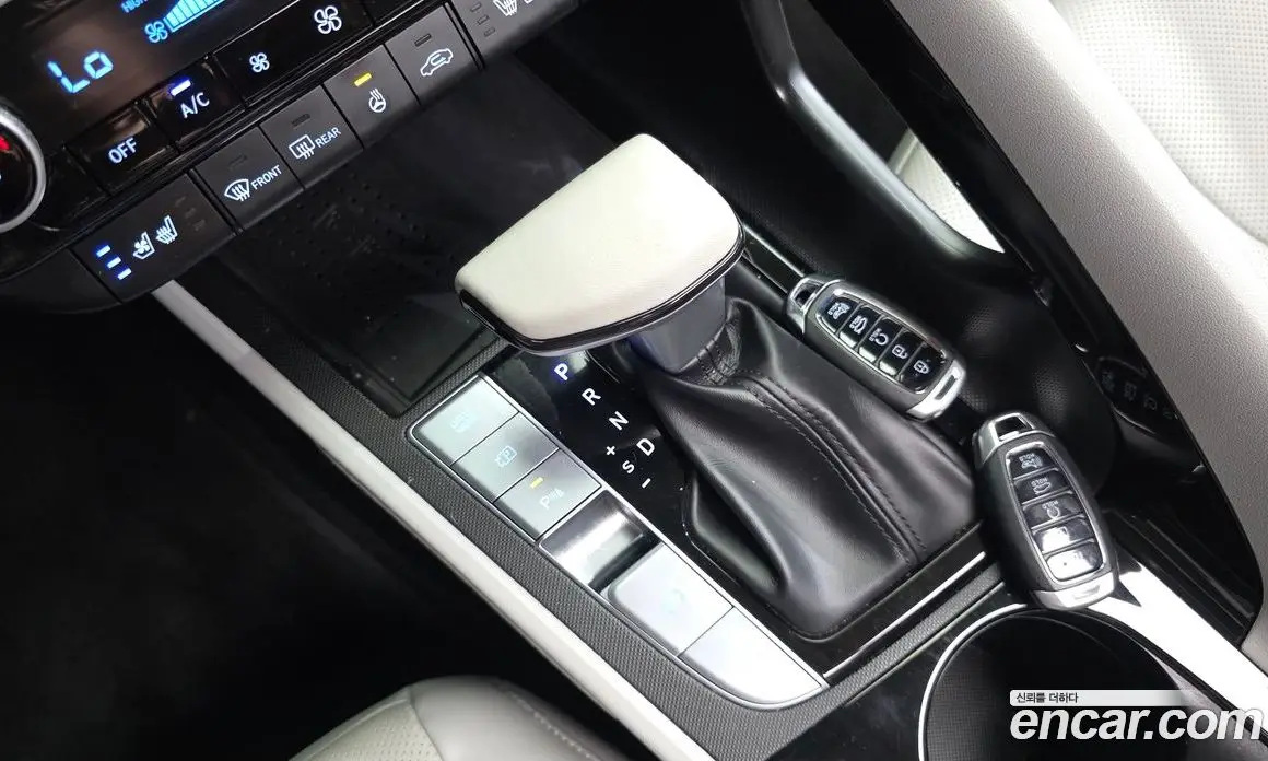 Hyundai Avante 2020 1.6 автомат (гидро), фото 11