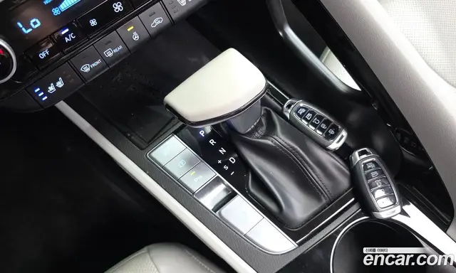 Hyundai Avante 2020 1.6 автомат (гидро), миниатюра 11