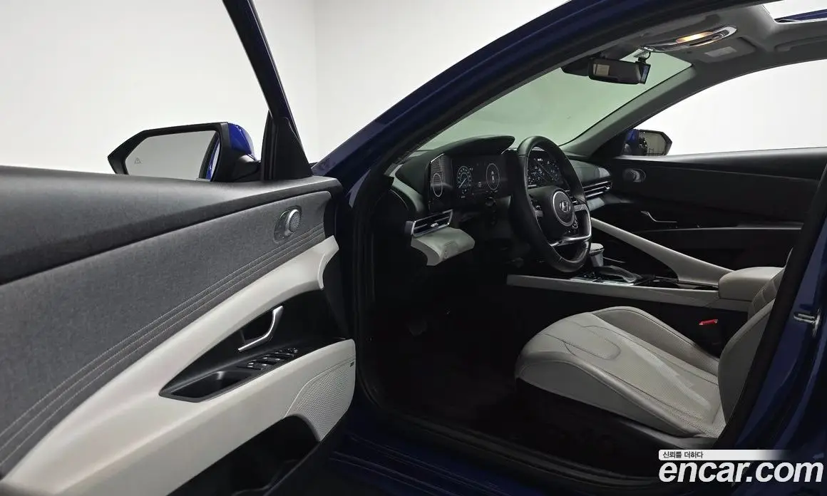 Hyundai Avante 2020 1.6 автомат (гидро), фото 12