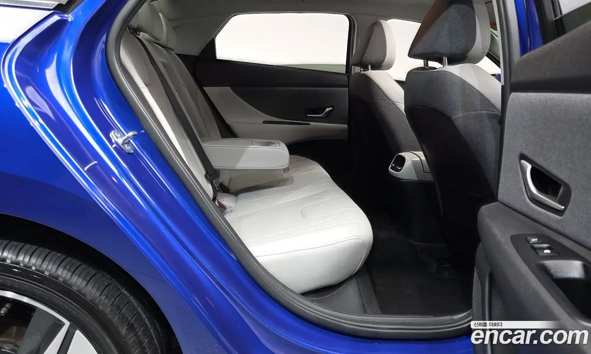 Hyundai Avante 2020 1.6 автомат (гидро), фото 16
