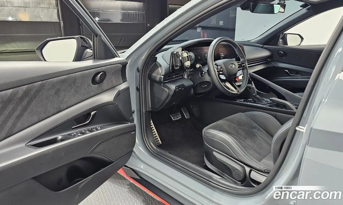 Hyundai Avante 2022 2.0 автомат (гидро), фото 12