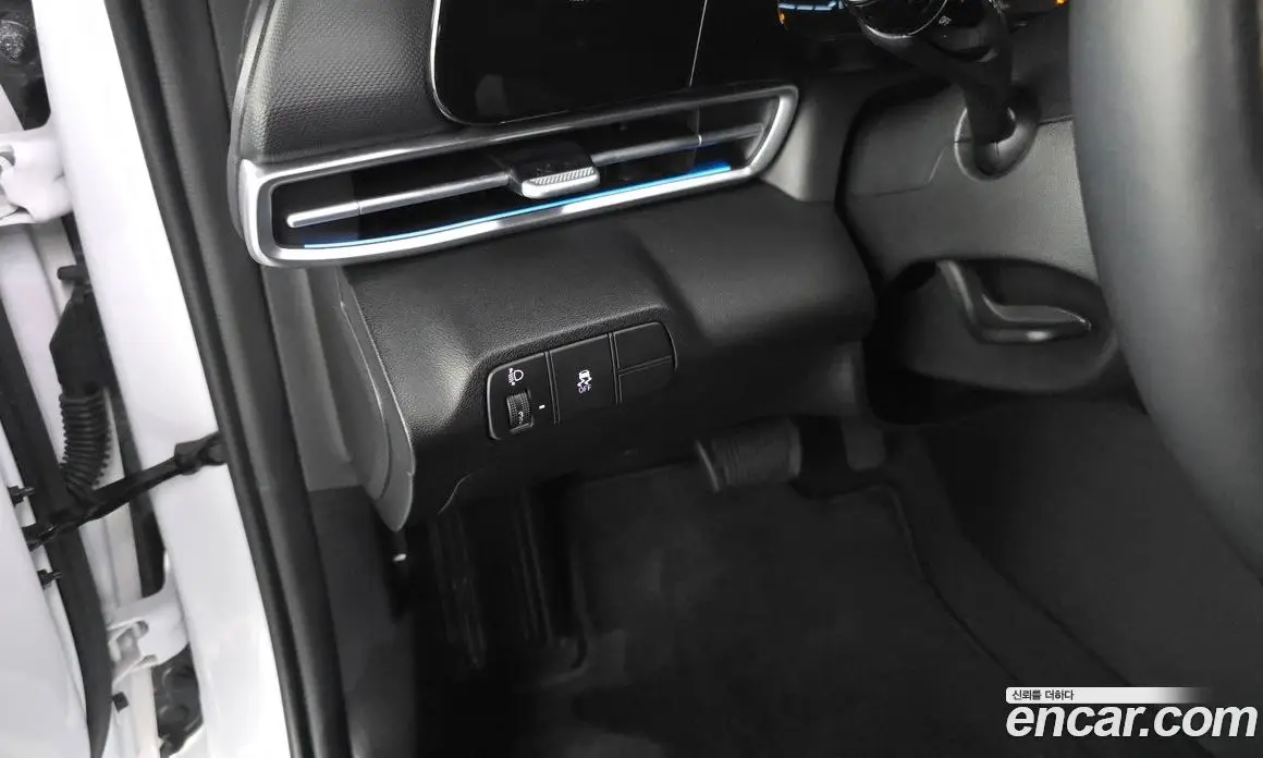 Hyundai Avante 2024 1.6 автомат (гидро), фото 33
