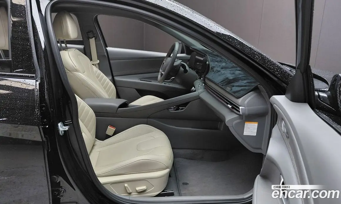 Hyundai Avante 2025 1.6 автомат (гидро), фото 16