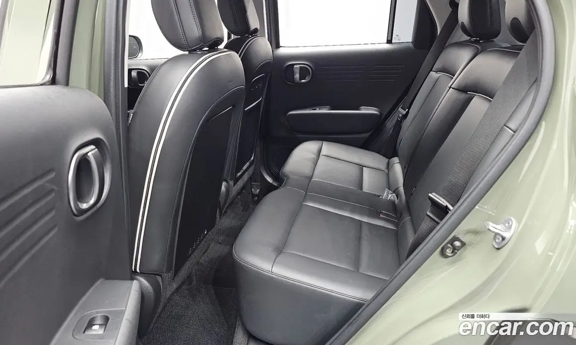 Hyundai Casper 2023 1.0 автомат (гидро), фото 17