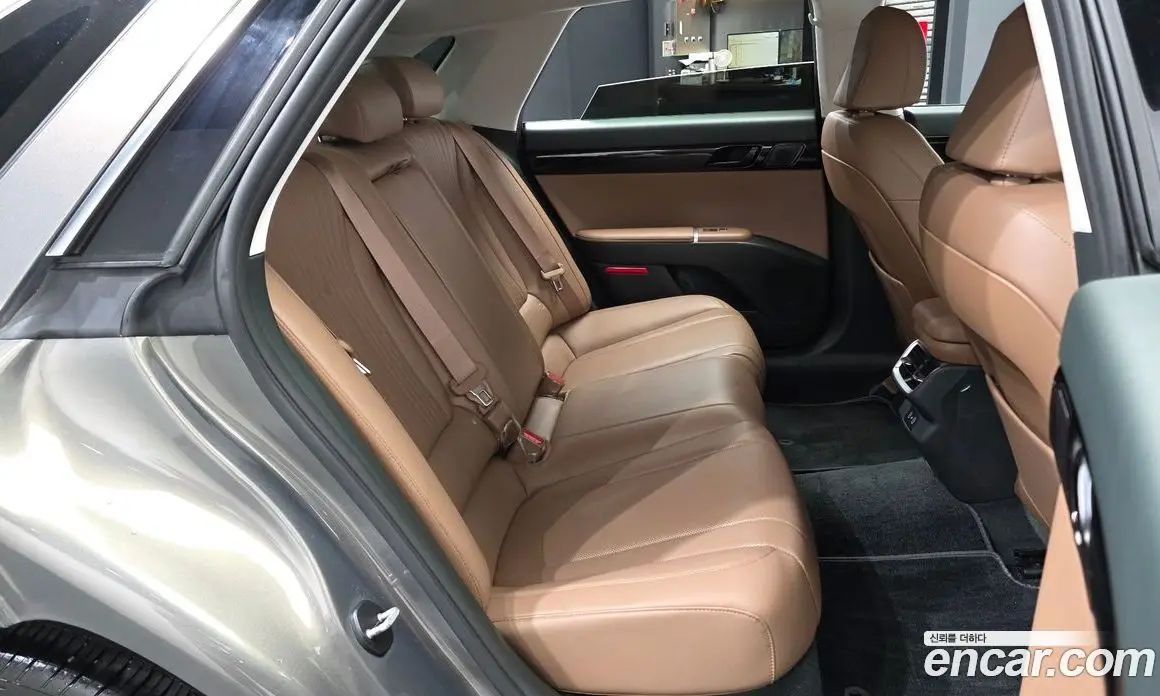 Hyundai Grandeur 2023 2.5 автомат (гидро), фото 12