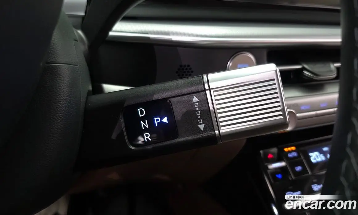 Hyundai Grandeur 2023 2.5 автомат (гидро), фото 9