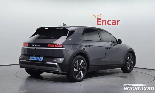 Hyundai Ioniq 5 2024 0.1 автомат (гидро), миниатюра 2