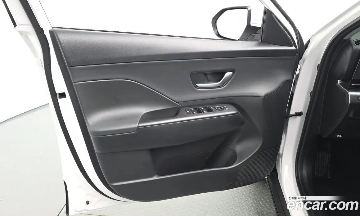 Hyundai Kona 2025 1.6 автомат (гидро), фото 14
