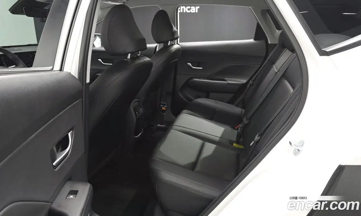 Hyundai Kona 2025 1.6 автомат (гидро), фото 17