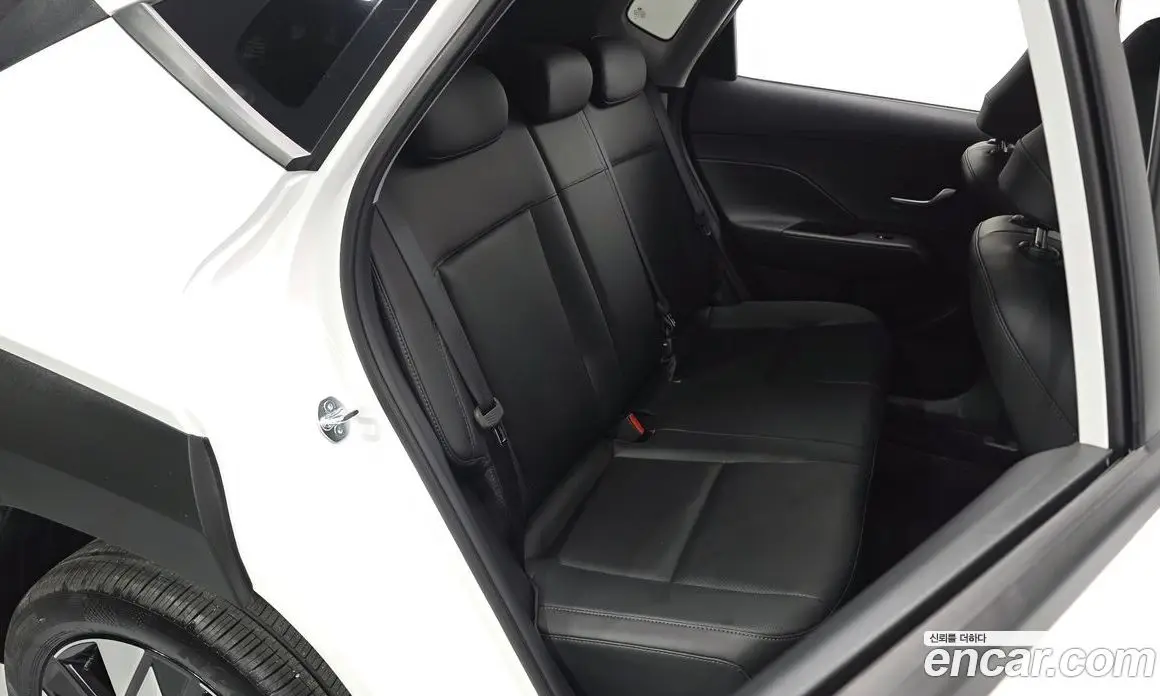 Hyundai Kona 2025 1.6 автомат (гидро), фото 18
