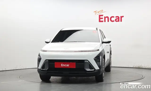 Hyundai Kona 2025 1.6 автомат (гидро), миниатюра 3