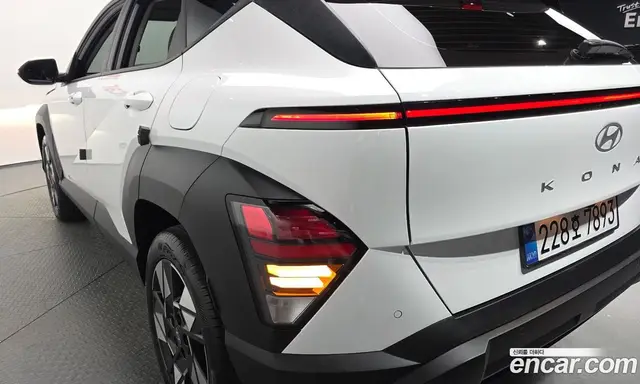 Hyundai Kona 2025 1.6 автомат (гидро), миниатюра 9