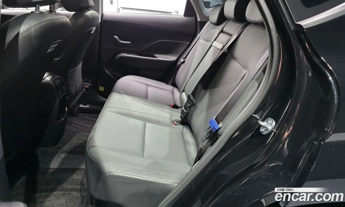 Hyundai Kona 2025 1.6 автомат (гидро), фото 11