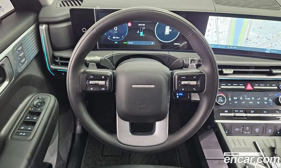 Hyundai Santa Fe 2023 1.6 автомат (гидро), фото 13