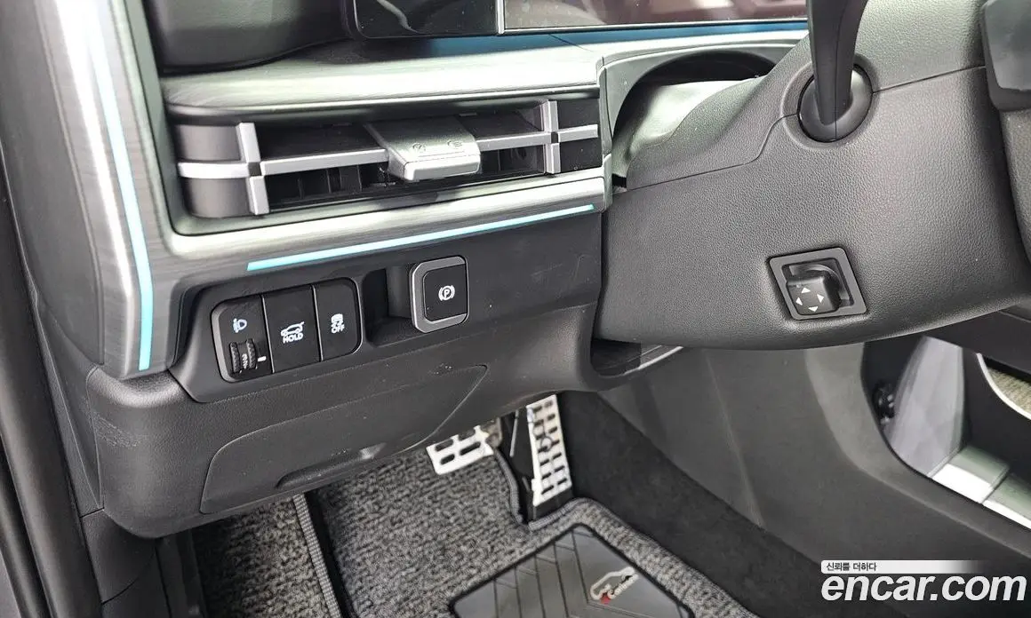 Hyundai Santa Fe 2023 1.6 автомат (гидро), фото 14