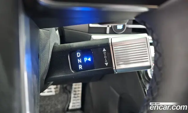 Hyundai Santa Fe 2023 1.6 автомат (гидро), миниатюра 9