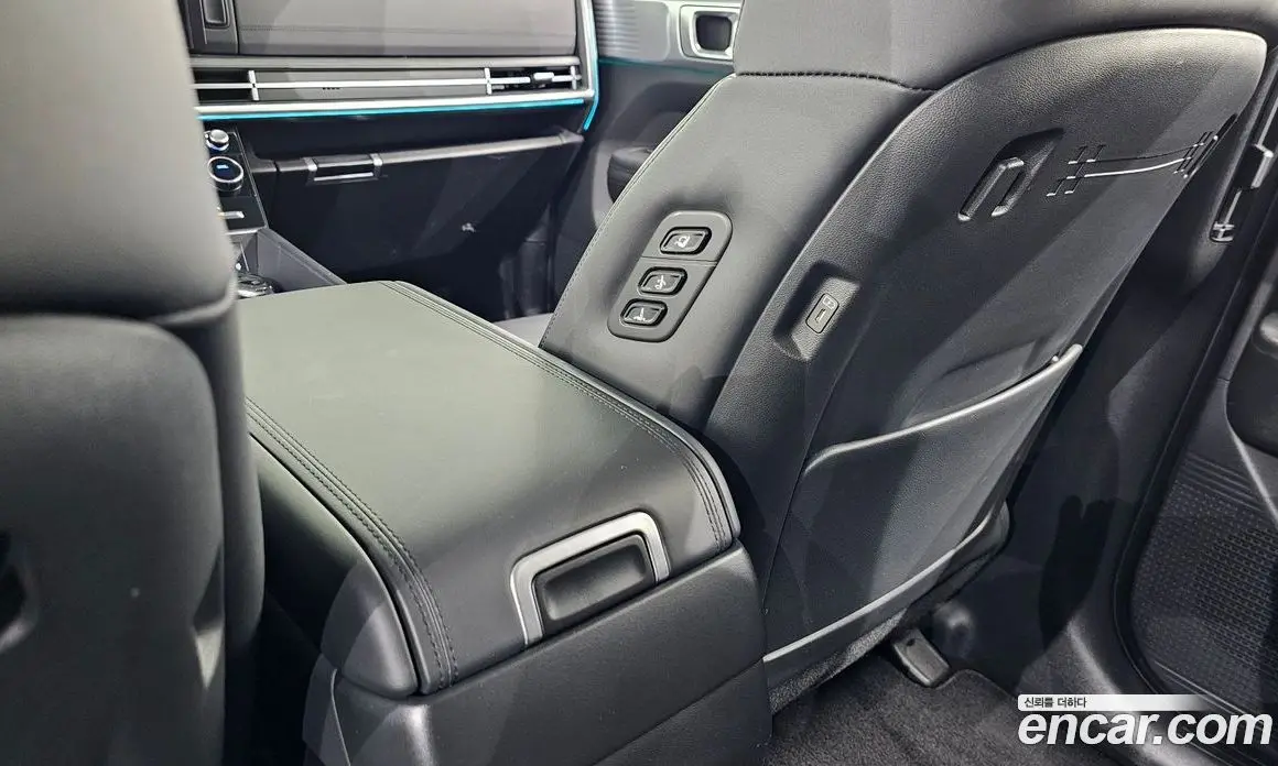 Hyundai Santa Fe 2023 1.6 автомат (гидро), фото 26