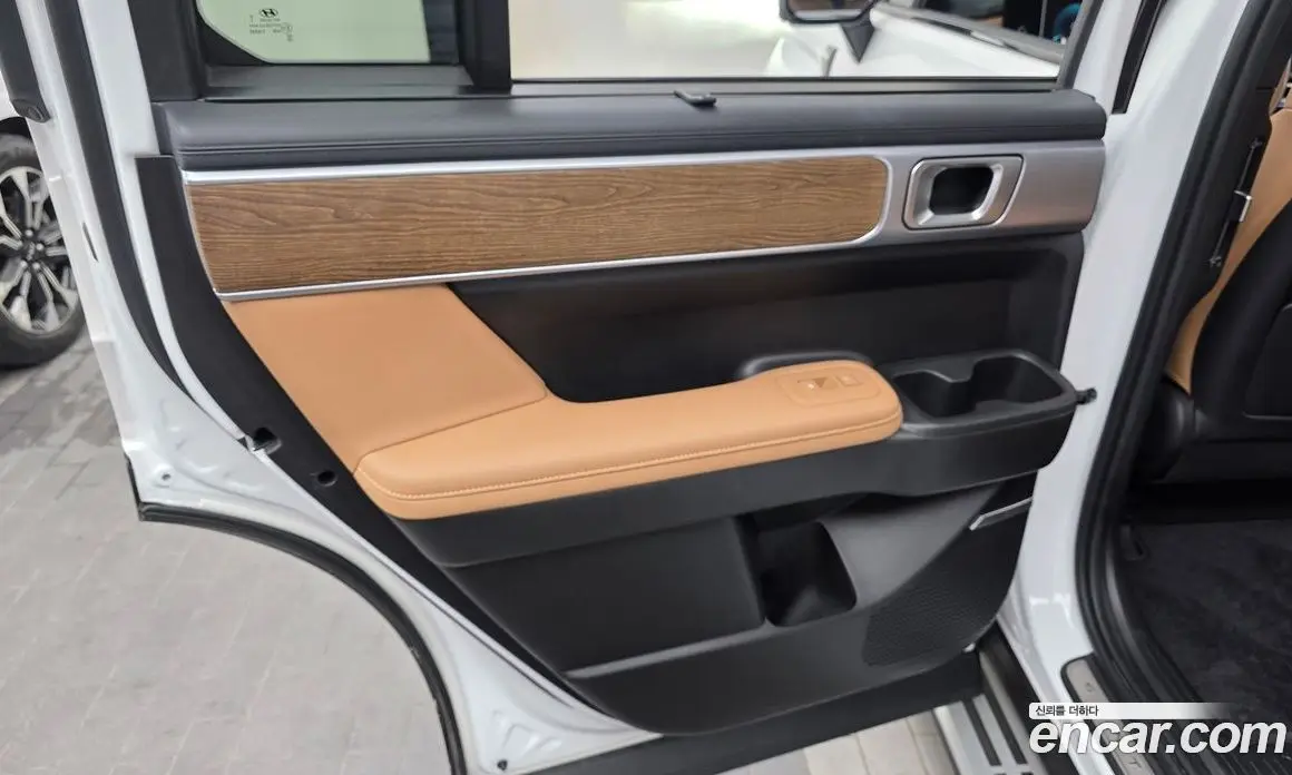 Hyundai Santa Fe 2024 1.6 автомат (гидро), фото 15