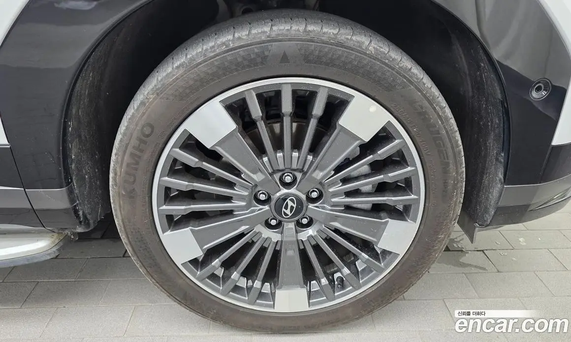 Hyundai Santa Fe 2024 1.6 автомат (гидро), фото 7