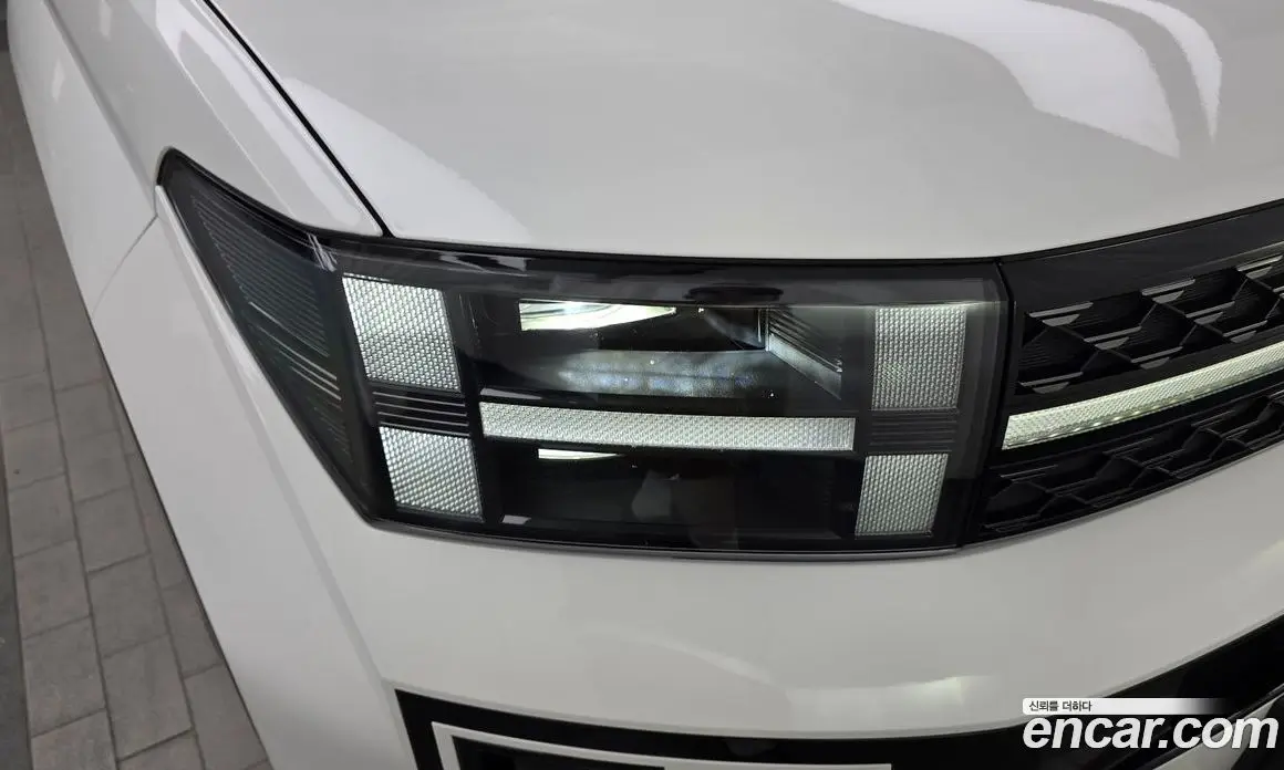 Hyundai Santa Fe 2024 1.6 автомат (гидро), фото 8