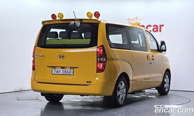 Hyundai Starex 2018 2.4 автомат (гидро), миниатюра 2