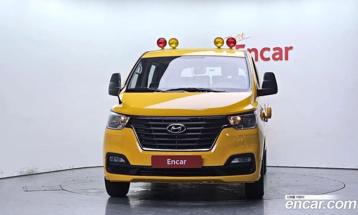 Hyundai Starex 2018 2.4 автомат (гидро), фото 3