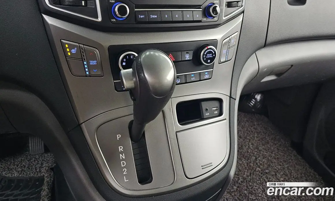 Hyundai Starex 2018 2.4 автомат (гидро), фото 9