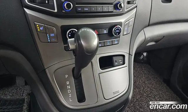 Hyundai Starex 2018 2.4 автомат (гидро), миниатюра 9